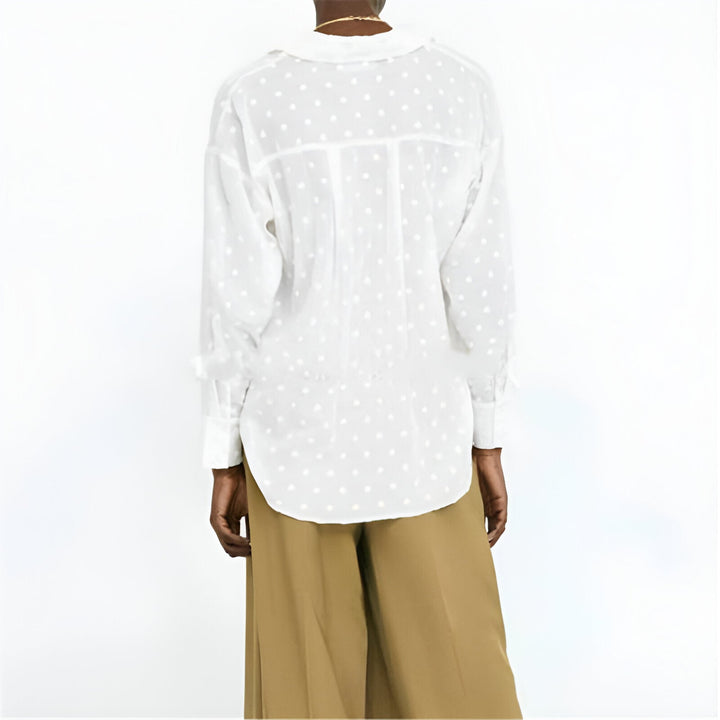 <p>Coline - Blusa Elegante con Dots Cerrando</p>