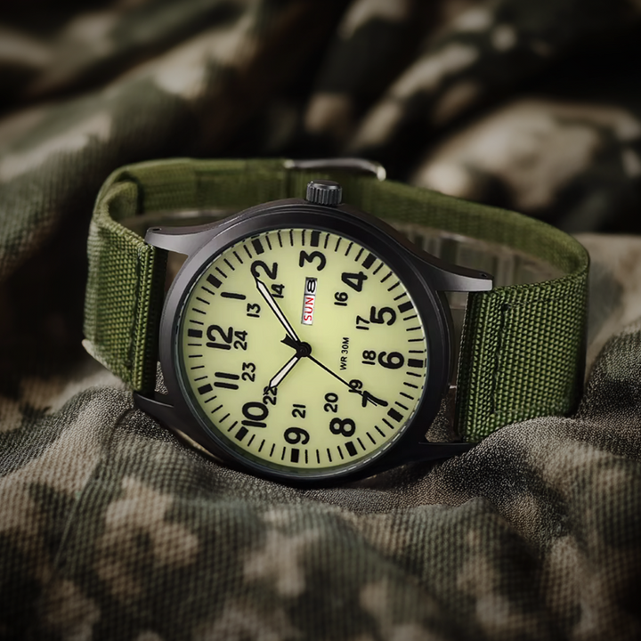 Robusto ed elegante orologio da uomo per l'outdoor, ideale per l'avventura e lo stile quotidiano