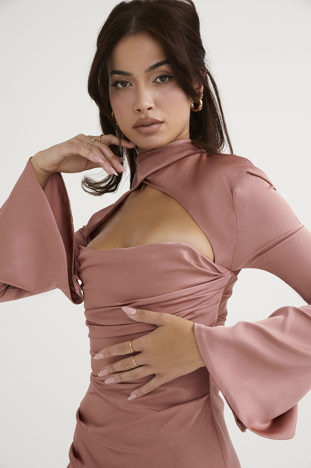 <div>Elegante Vera Halter Mini Abito per un Aspetto Raffinato</div>