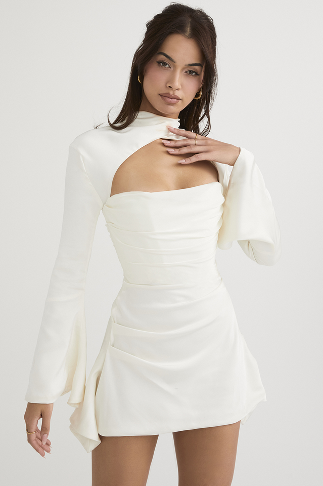 <div>Elegante Vera Halter Mini Abito per un Aspetto Raffinato</div>