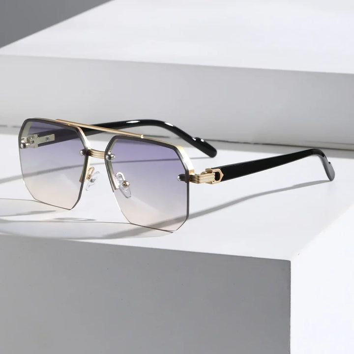 Moderna e geometrica Sonnenbrille per bambini per un look elegante