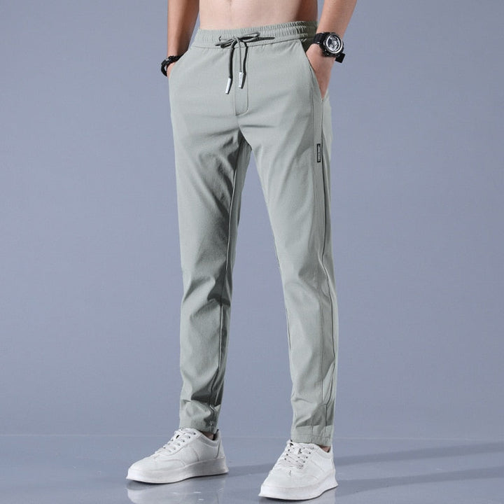 Pantaloni elasticizzati da uomo ad asciugatura rapida per il massimo comfort e la piena libertà di movimento