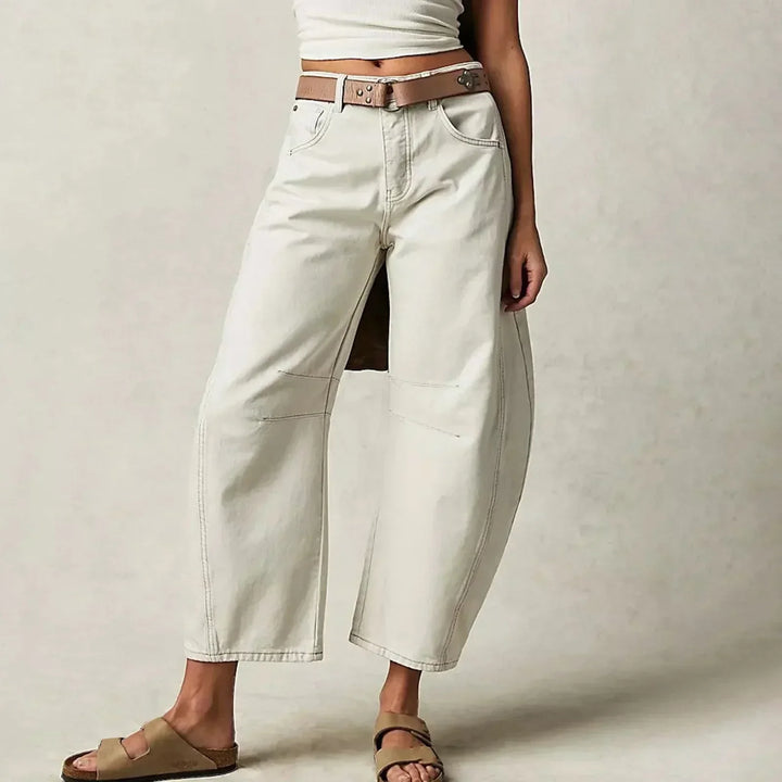 Jeans da donna alla moda a gamba larga - stile e comfort per tutti i giorni