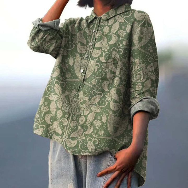 Elegante camicia da donna oversize con motivo floreale: un look versatile e comodo per ogni occasione