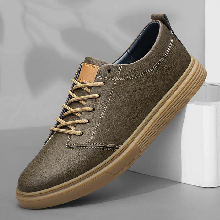 Scarpe sportive da uomo esclusive e comode in pelle di alta qualità