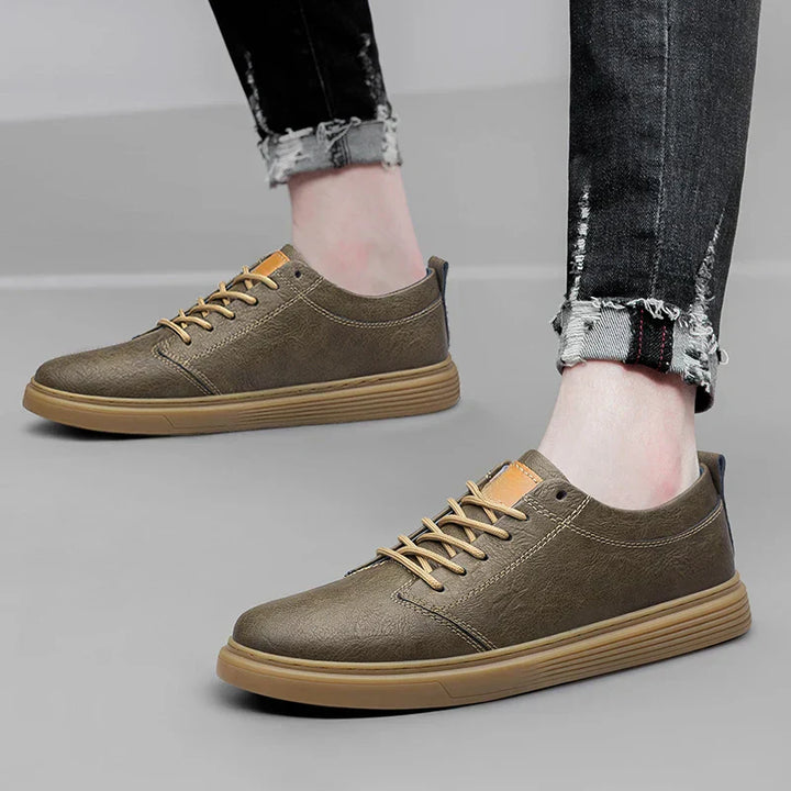 Scarpe sportive da uomo esclusive e comode in pelle di alta qualità