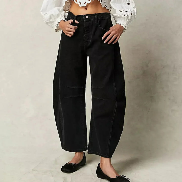 Jeans da donna alla moda a gamba larga - stile e comfort per tutti i giorni