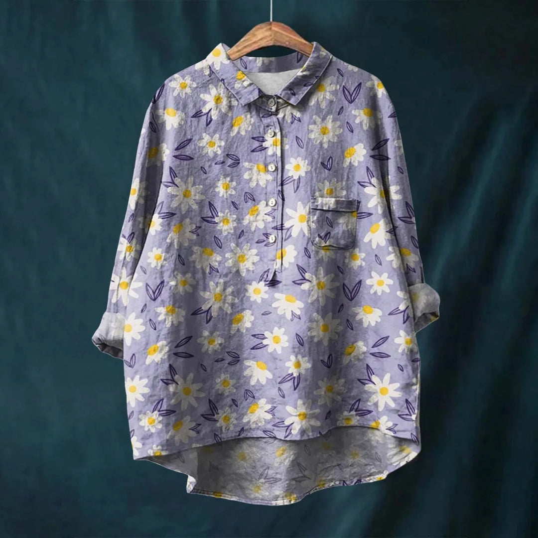 Camicia da donna a maniche lunghe alla moda con stampa originale - abbottonata a metà per il massimo comfort