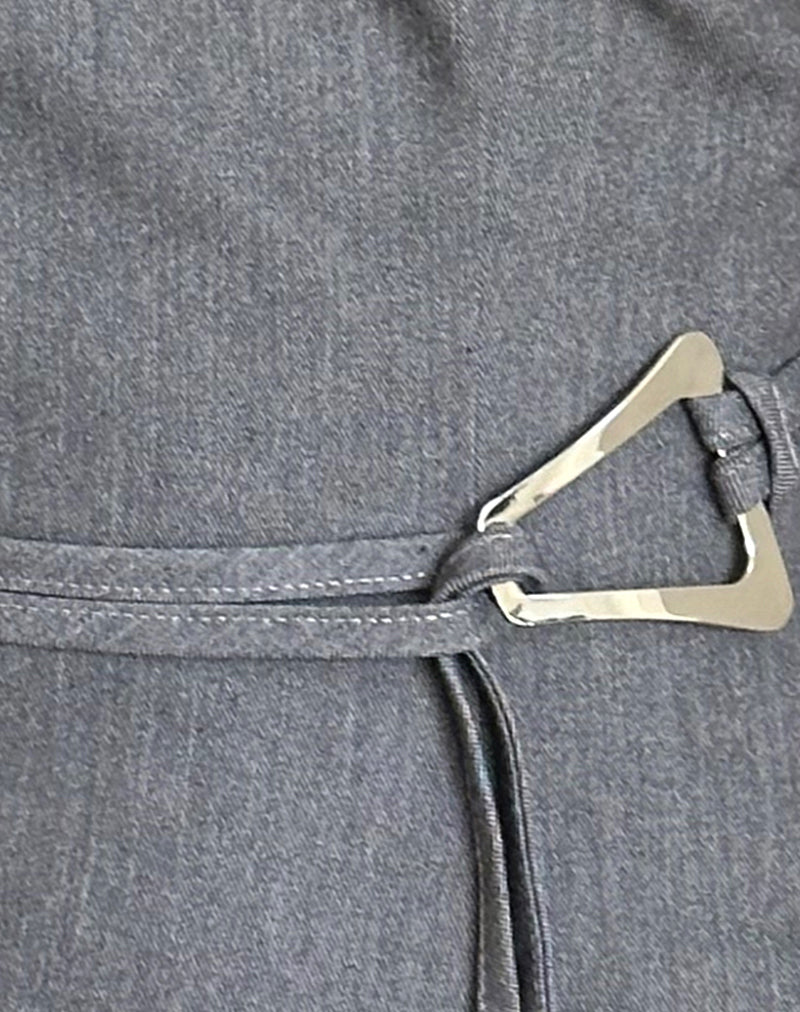 Imani - Top Trendy a Spalla Unica con Elegante Fascia in Vita