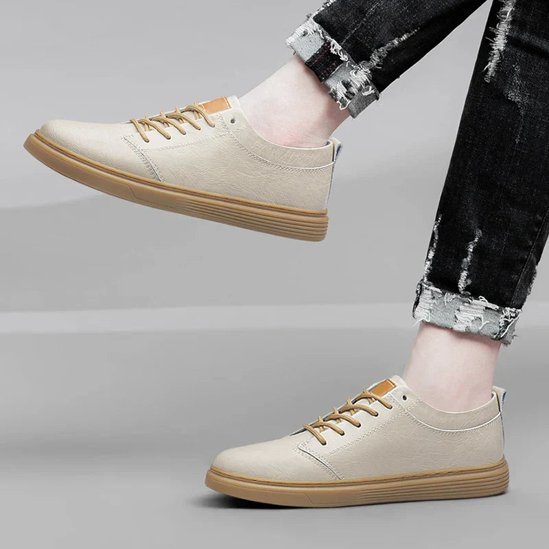 Scarpe sportive da uomo esclusive e comode in pelle di alta qualità