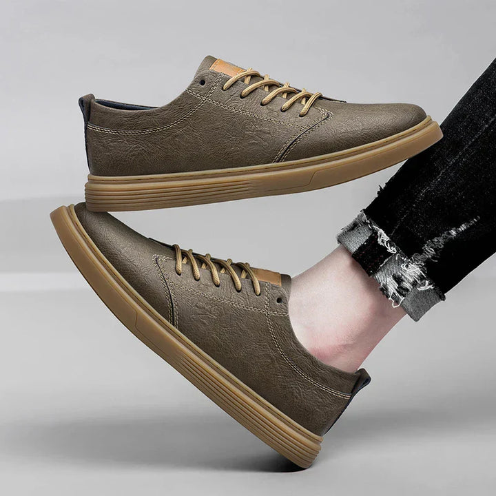 Scarpe sportive da uomo esclusive e comode in pelle di alta qualità