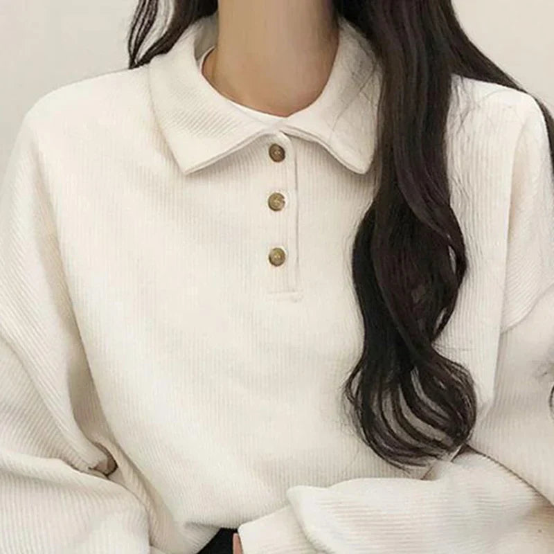 Elegante camicetta da donna a maniche lunghe con colletto unico, che aggiunge eleganza e classe