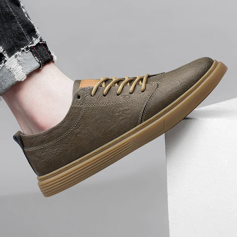 Scarpe sportive da uomo esclusive e comode in pelle di alta qualità