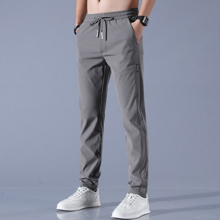Pantaloni elasticizzati da uomo ad asciugatura rapida per il massimo comfort e la piena libertà di movimento