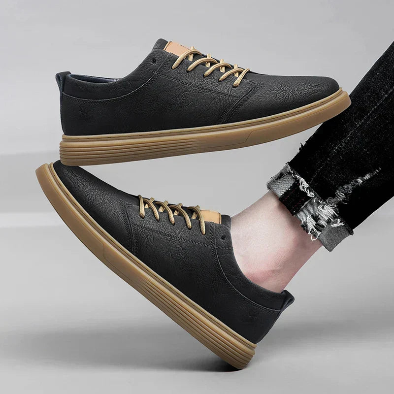Scarpe sportive da uomo esclusive e comode in pelle di alta qualità