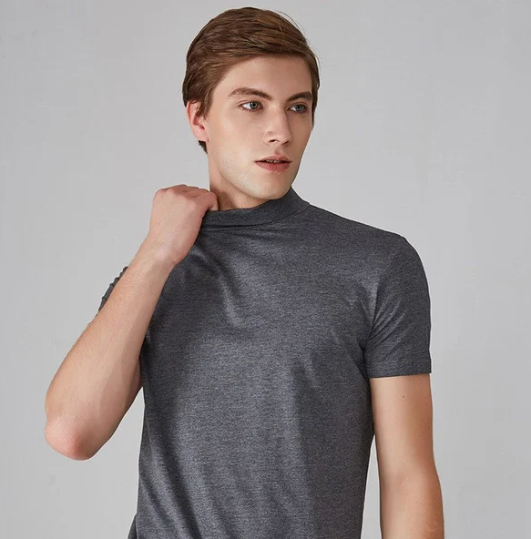Milo | Confortevole T-shirt a collo alto con tecnologia antisudore per essere indossata tutto il giorno