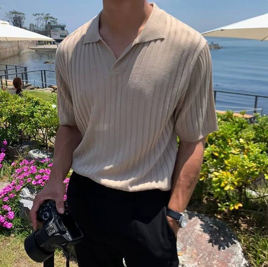 Elegante polo da uomo in cotone con design alla moda di Firenze