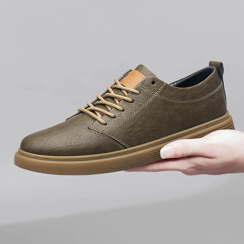 Scarpe sportive da uomo esclusive e comode in pelle di alta qualità