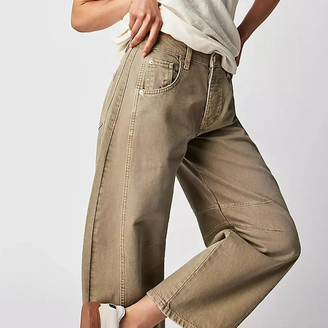 Jeans da donna alla moda a gamba larga - stile e comfort per tutti i giorni