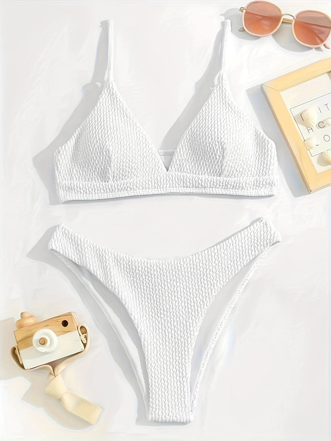 Mariessa | Stilvolles minimalistisches Bikiniset mit Textur und Triangel-Top für den perfekten Strandlook (bikini minimalista con texture e top a triangolo)