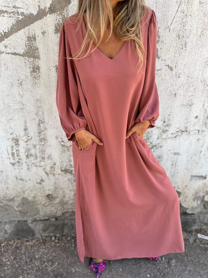 Maxi abito da donna elegante con scollatura a punta - ideale per le occasioni speciali