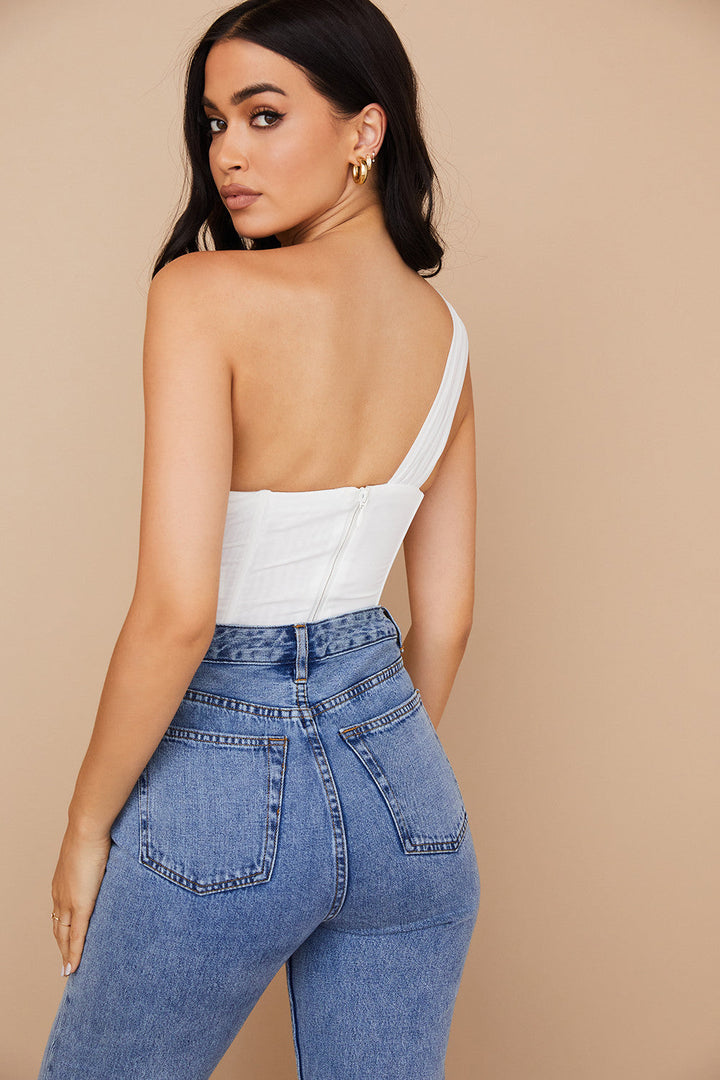 Havienna - Elegante Witte Asymmetrische Top met Trendy Mesh en Verleidelijke Uitsnede