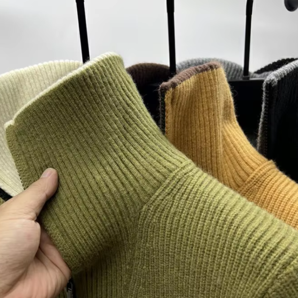 Stylowy damski sweter z stójką i zamkiem błyskawicznym – komfort i elegancja na co dzień