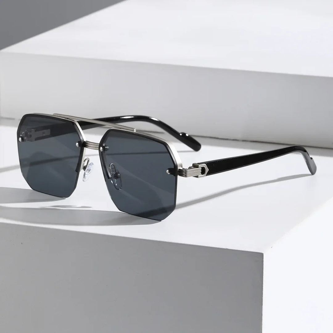 Moderna e geometrica Sonnenbrille per bambini per un look elegante