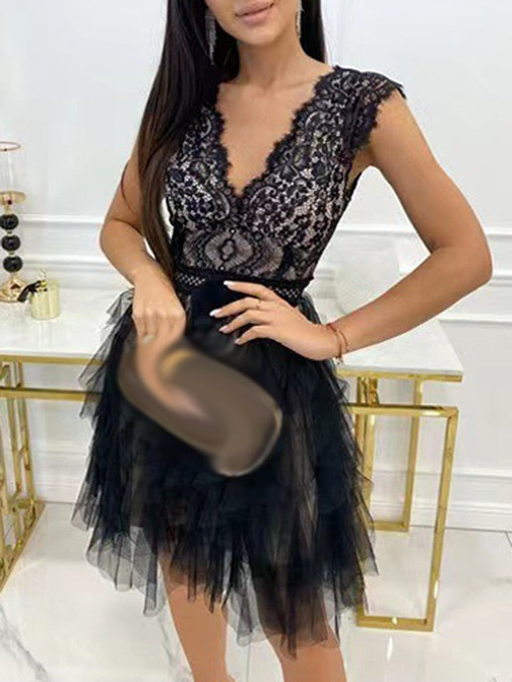 Elegante abito da cocktail da donna ideale per le occasioni speciali