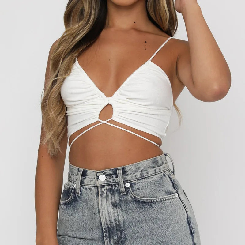 Havienna - Elegante Zwarte Crop Top met Trendy Cut-Out en Schattige Strikdetails