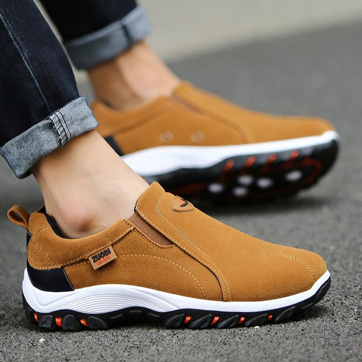 Scarpe da uomo comode e traspiranti per una calzata perfetta