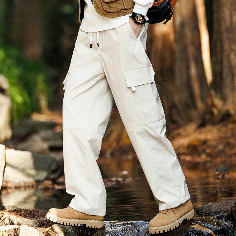 Pantaloni da trekking da uomo in tessuto resistente e impermeabile - affidabili per qualsiasi avventura all'aperto