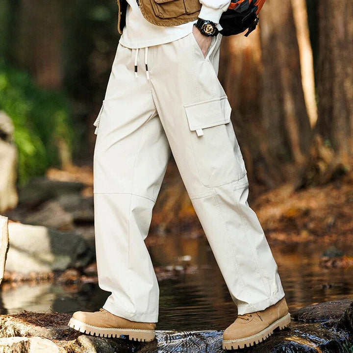 Pantaloni da trekking da uomo in tessuto resistente e impermeabile - affidabili per qualsiasi avventura all'aperto