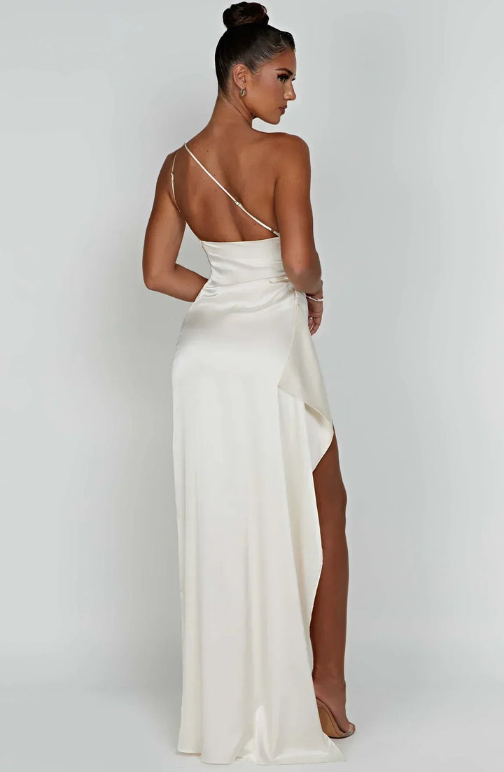 Elara - Elegante Satijnen Splitjurk met Één Schouder