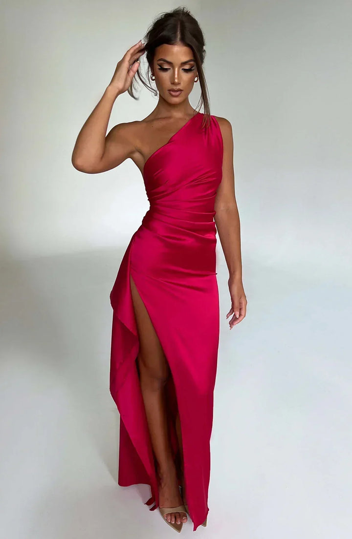 Elara - Elegante Satijnen Splitjurk met Één Schouder