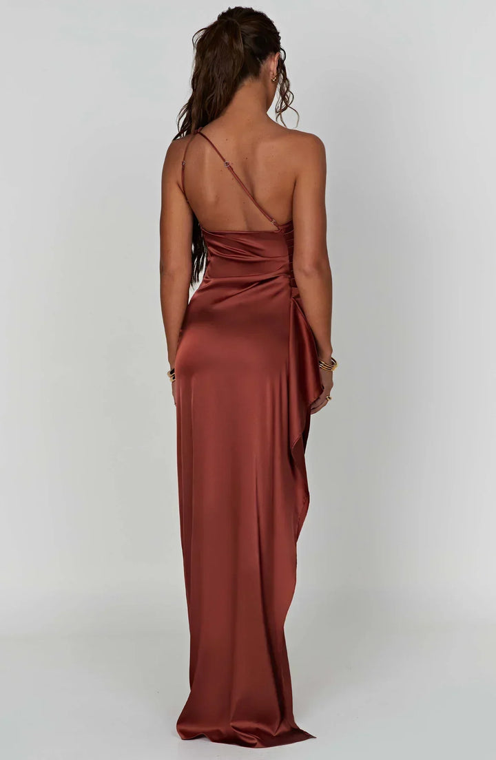 Elara - Elegante Satijnen Splitjurk met Één Schouder