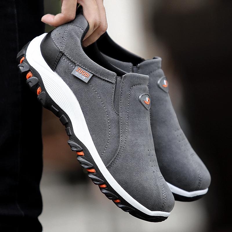 Scarpe da uomo comode e traspiranti per una calzata perfetta
