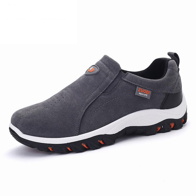 Scarpe da uomo comode e traspiranti per una calzata perfetta