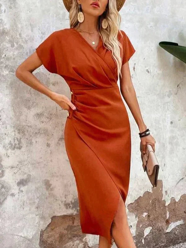 <p>Cerys - Elegante abito midi con splendida drappeggiatura per donne</p>