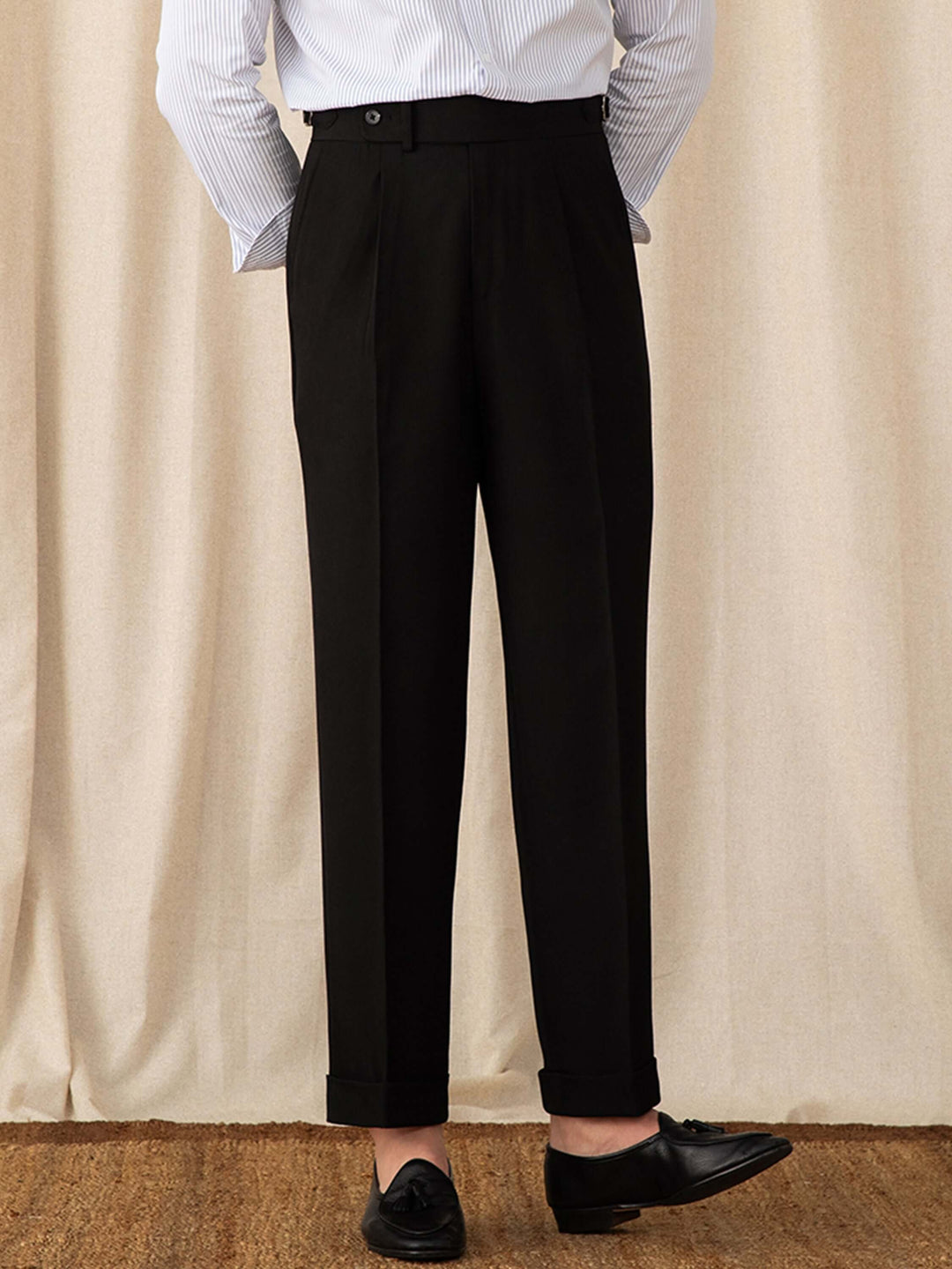 Pantaloni casual da uomo in stile antico, con una comoda vita alta per un look elegante
