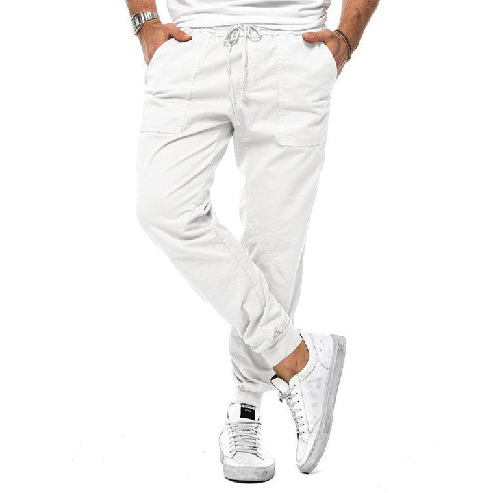 Comodi pantaloni da uomo per il tempo libero in un classico design monocromatico