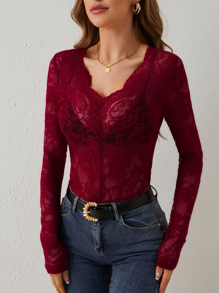Elegante camicia da donna in pizzo - un look elegante e alla moda