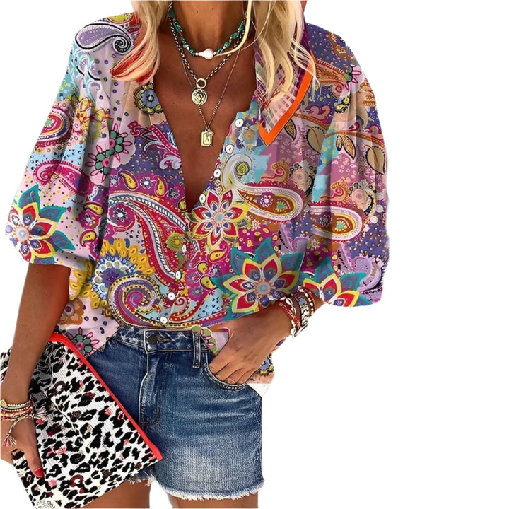 T-shirt da donna alla moda con motivo mandala colorato - un look unico e di tendenza