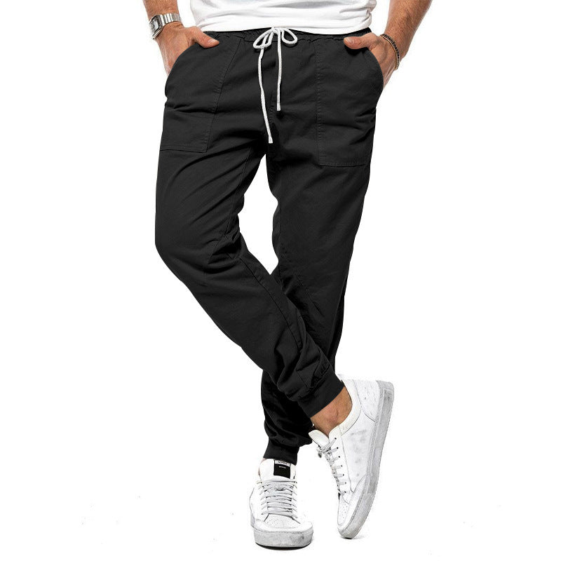 Comodi pantaloni da uomo per il tempo libero in un classico design monocromatico