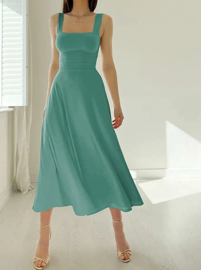 Abito da donna elegante e seducente per le occasioni speciali