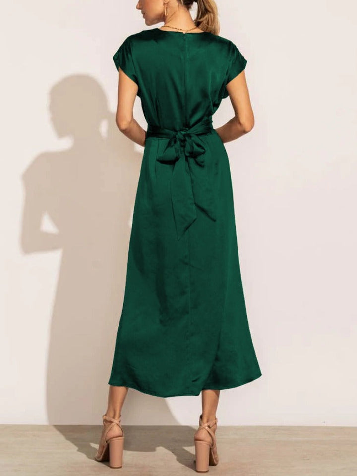 <Feline | Elegante Midi Abito da Sera dallo Stile Incantevole>
