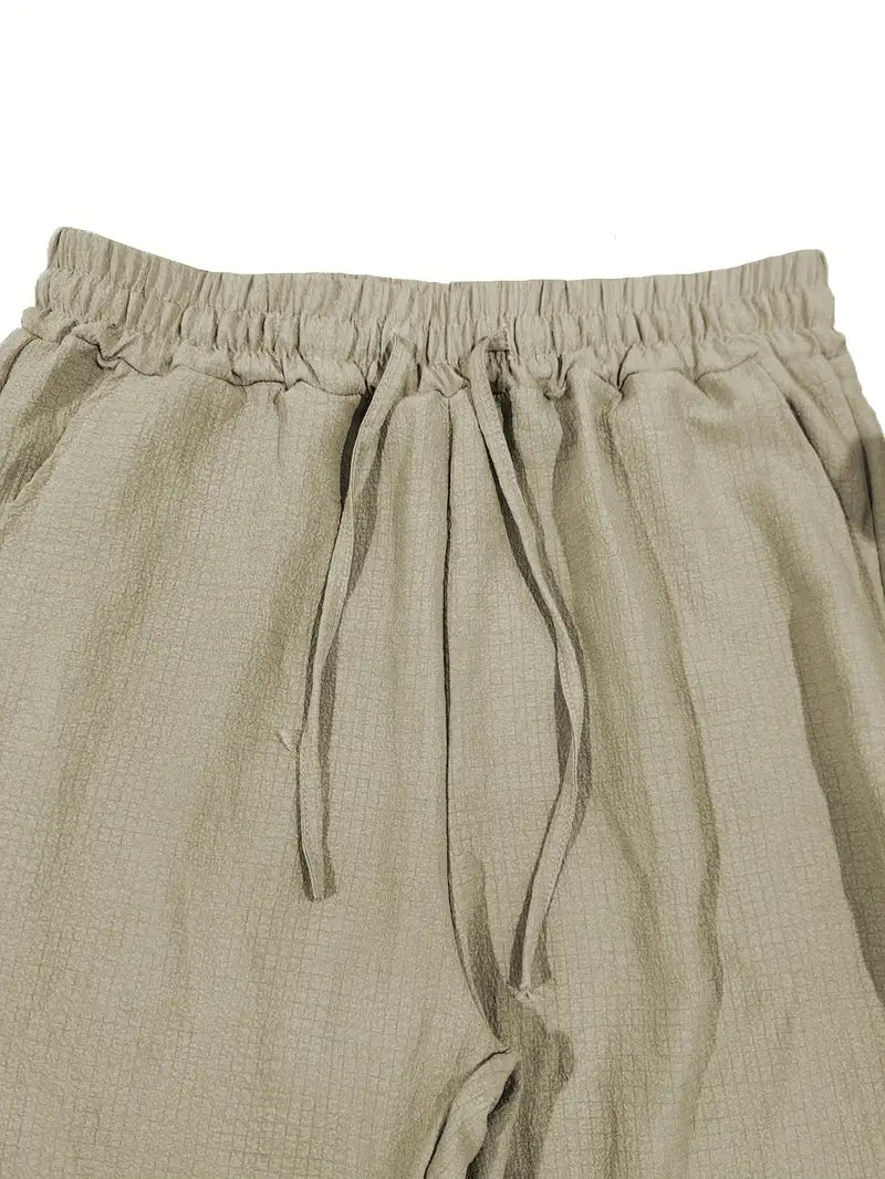 Pantaloni da uomo in lino, comodi e traspiranti, per un look casual ed elegante.