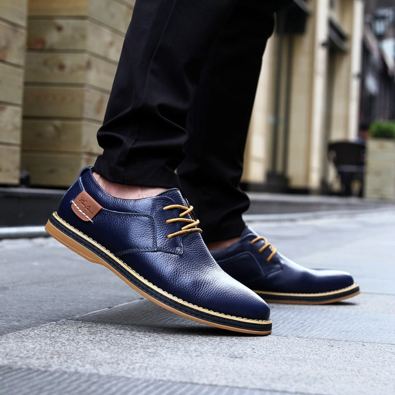 Eleganti scarpe oxford da uomo in pelle di lusso disponibili in diversi colori