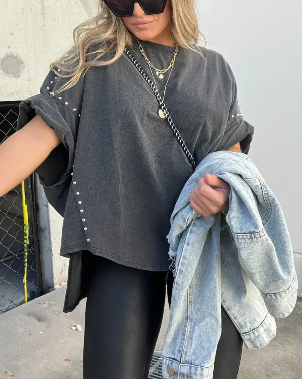 Elisa™ - Maglietta oversize con borchie