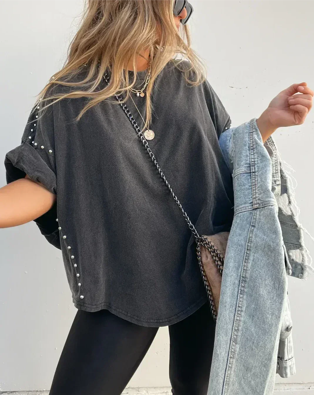 Elisa™ - Maglietta oversize con borchie